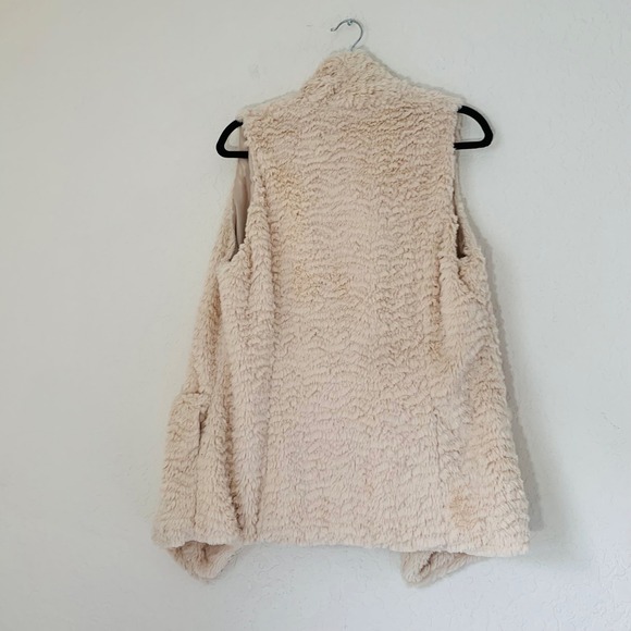 Altard State Vest Cardigan Women S Cream Fuzzy Faux Fur Open Front Boho Coquette - Picture 2 of 7